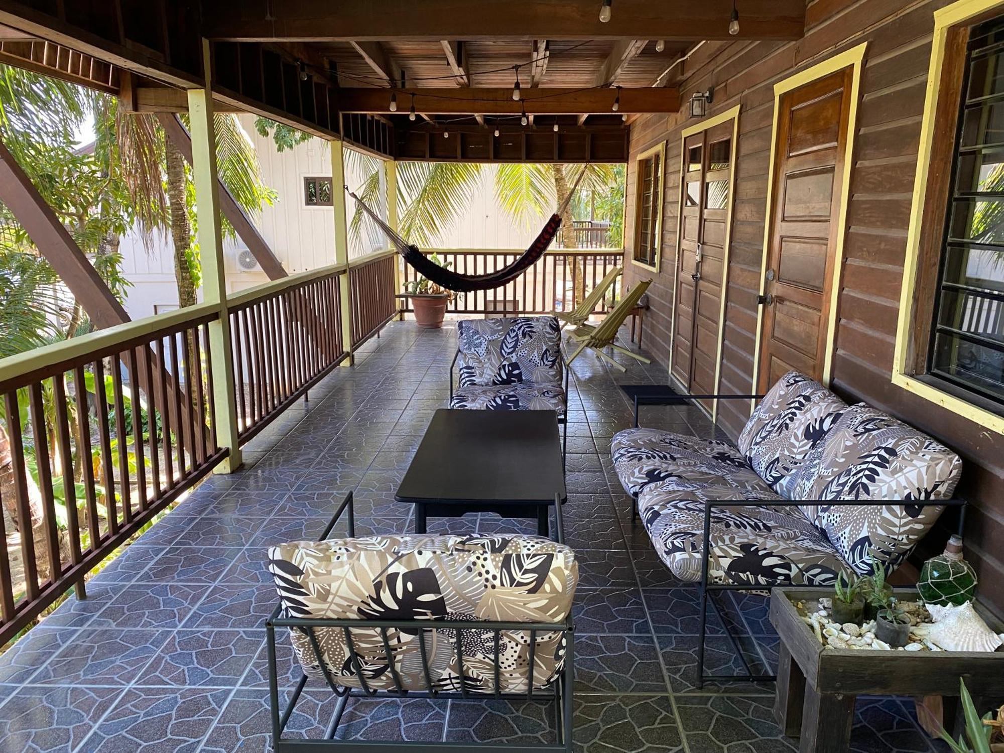 Driftwood Gardens Guesthouse Placencia Εξωτερικό φωτογραφία